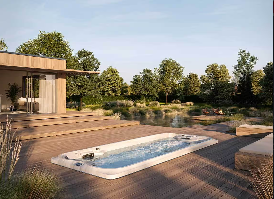 Spa de nage 5m avec 4 assises J-19 PowerPro Jacuzzi®