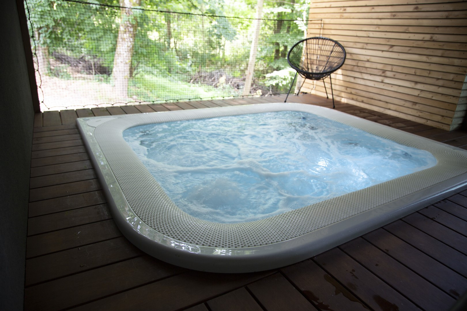 aquaconcept-jacuzzi2