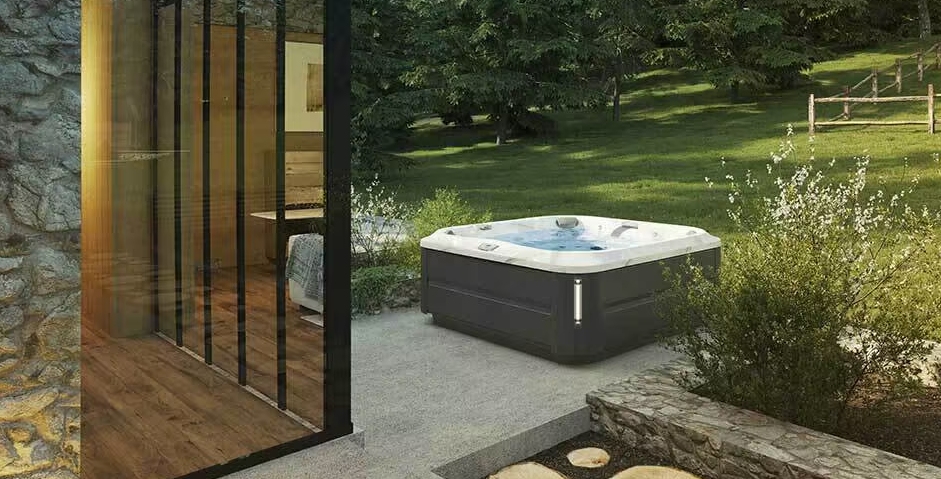 J-385 jacuzzi